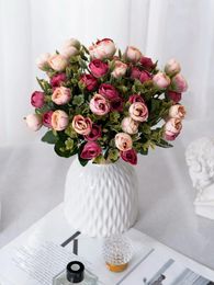 Decorative Flowers 6-prong Bouquet Small Tea Bud Simulation Flower Mini Rose Silk Table Wedding Decoration Party