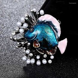 Brooches Donia Jewelry Vintage Brown Rhinestone Butterfly Brooch Pin And Hijab Accessories Brand Insect Scarf Fashion Hats Bijoux