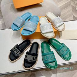 Designer Bliss Comfort Flat Sandal Men Flat Women Pool Cestino sandali Coppia Slifori Summer Scarpe Fashion Slifori Slide 35-45 5,9 01