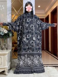 Ethnic Clothing 2024 New African Muslim Women Long Slve Abaya One-Piece Hat Dubai Fashion Dashiki Spring Loose Dress Islam Cotton Clothing T240510