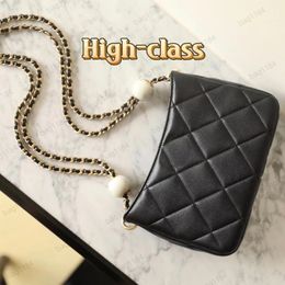 Mode lyxväskor kvinnor designer väska hobo väska shopping väska på väska damer delikat och mjuk retro stil guldton metall glänsande lammskinn dyra originalkvalitet