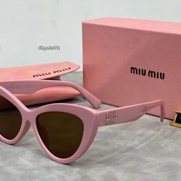 miui sunglasses Instagram Korean Edition High end Cat's Eye Mischievous Family Letter Sunglasses Spicy Girl New Versatile Glasses