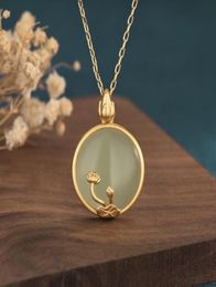Chinese Retro Court Style Design Jade Inlaid Round Gold Lotus Pendant Classic Lady Necklace Jewelry Gift Necklaces9988038