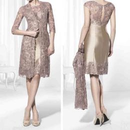 Gold Brown Knee Lenght Mother of the Bride Dresses Jacket Lace Plus Tamanho Vestidos de convidado de casamento 285x