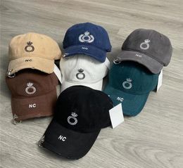 Men Women Luxury Distressed Baseball Caps Designer Casquette With Holes Fashion Mens Sport Golf Cap Laurel Embroidery Beanies Summ5843276