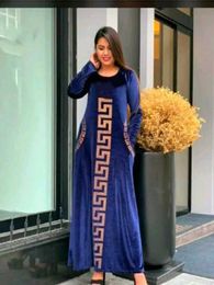 Ethnic Clothing Maxi Dress Luxury Hot Diamonds Beaded Round Neck Long Slve Dress Gold Velvet Dress African Fashion Women 2022 New T240510