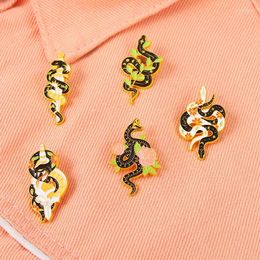 Brooches 5 Pcs Creative Snake Flower Lapel Pin Exquisite Animals Brooch Costume Metal Badge Decorative Accessories