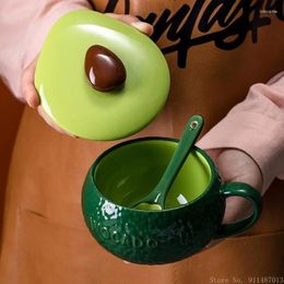 Mugs 1pc Creative European Light Luxury Cartoon Avocado Style Mug Home Table Breakfast Tableware Supplies Scoop With Lid Coffee Cup