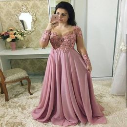 Stunning Lace Dresses Evening Wear With Long Sleeves Sheer Jewel Neck Beaded Prom Gowns Vestidos De Fiesta Sweep Train Chiffon Formal D 2632