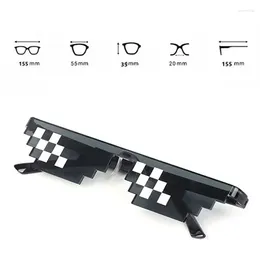 Party Decoration 8 Bit Thug Life Sunglasses Pixelated Men Women Brand Eyeglasses Mosaic UV400 Vintage Eyewear Unisex Gift Toy Glasses