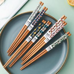 Chopsticks 5 Pairs Japanese Sushi Natural Wooden Eco-Friendly Reusable Wood Korean Chinese Chop Sticks Set Cute