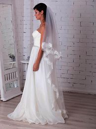 Two Tiers Blusher Lace Waltz Wedding Veil With Comb Laced All Around 2 Layers Bridal Veil2517823