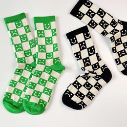 Men's Socks 2022 Spring Trendy Brand New Socks for Men and Women Mid Length Smiling Face Black and White Checkerboard Pure Cotton Sports Socks Instagram Trendy 1xlk