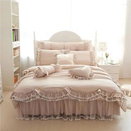 Bedding Sets Top Luxury European Khaki Set Ruffle Lace Duvet Cover Elegant Bedspread Bed Skirt For Wedding Decor Clothes