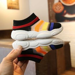 Sneakers Summer sock shoes flying woven childrens striped high elastic coconut breathable knitted teddy bear soles baby H240510