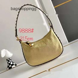 Event Stud Shoulder Summer Zipper New Underarm Handbag 2024 Litchi Bags Designer Hobo Vslings Vo Bag Pattern V-button Vallenteno Crossbody E9ED