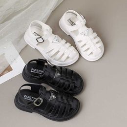 Sandals Girls Baotou 2023 New Summer Fashion Breathable Princess Shoes Big Soft Sole Fashionable Beach H240510