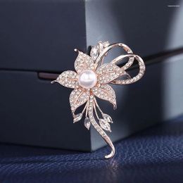 Brooches Elegant Temperament Corsage Ceremony Banquet Zircon Pearl Alloy Women Brooch Vintage Fashion Jewellery Clothing Accessory