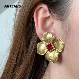 Dangle Earrings Vintage Designer Brand Gold Colour Flower Big Ear Clip Women Luxury Jewellery Trend
