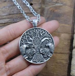 Pendant Necklaces 12pcs Viking World Tree Double Wolf Necklace Wicca Pagan Jewlery For Men Women262n9833187