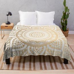 Blankets Gold Mandala Pattern Illustration With White Shimmer Throw Blanket Warm Decorative Sofa Beach Fluffy Softs