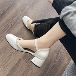 Casual Shoes 2024 Luxury Sandals Women Buckle Strap Fashion Ladies Solid String Bead Square Heel