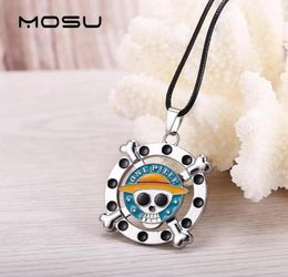 Pendant Necklaces MOSU 12pcs Lots Anime One Piece Necklace Rotatable Luffy Cosplay High Quality Metal Jewellery Can Drop41706079962943