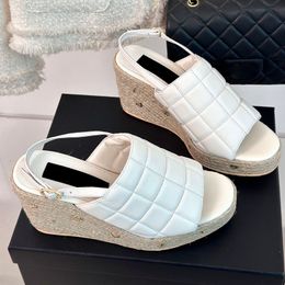 Womens Wedge Platform Heels 8cm Sandals Designer Quilted Texture Matelasse Slingbacks Dress Shoe Oxfords Straw Sole Espadrilles Buckle Strap Outdoor Leisure Shoe