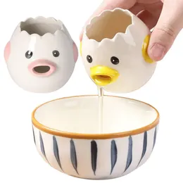 Baking Moulds 2Pcs Ceramic Chicken Egg Separator Yolk And White Creative Small Filter Splitter Kitchen Gadget Assista