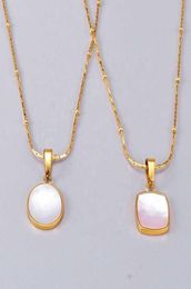 2022 new Stainless Steel Women039s Clavicle Necklace Jewelry 18K Gold Mother Of Pearl Necklace White Shell Necklace2897504