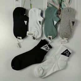 Men's Socks Trendy Brand Pilgrim Small Triangle Towel Bottom Cotton Socks Men and Women Lovers Leisure Sports Trendy Socks E4zk