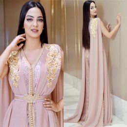 Blush Pink Beaded Muslim Long Evening Dresses Luxury Dubai Moroccan Kaftan Dress Chiffon V Neck Formal Gown Evening Party Dresses 216S