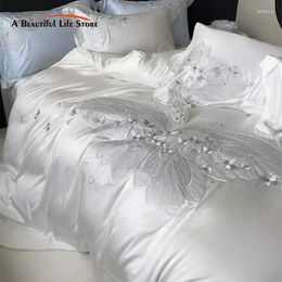 Bedding Sets Chic Butterfly Embroidery Luxury Set Lyocell Fabric Soft Silky Duvet Cover Bed Sheet Fitted Pillowcases 4Pcs
