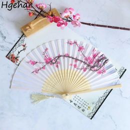 Decorative Figurines Chinese Style Folding Fans For Dance Portable Tassel Craft Gift Vintage Bamboo Handheld Fan Party Wedding Decoration