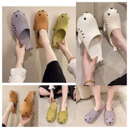 2024 New Luxury Designer Creative and Funny Women in Summer Cute Cartoon white Baotou Slippers Couples Wearing Beach Sandals indoors and outdoors