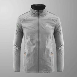 Men's Casual Shirts Summer ice silk quick drying sun protection suit for mens standing collar casual jacket outdoor sports breathable leather Q240510