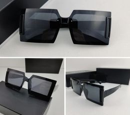 Square Designer Sunglasses for Women Men Big Flat Top Fashion Shield Large UV Protection Rimless Shades8973201