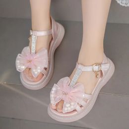 Girls Sandals Cute Bear Pearls 2023 Simple Kids Shoes Breatheable Children Mary Jane for Party Wedding Shows Nonslip 240426
