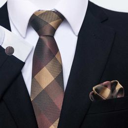 Neck Tie Set 100% Silk Tie For Men Tie Pocket Squares Set Wedding Present Solid Red Necktie Suit Accessories Fit Group Holiday Party