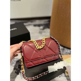 Luxury Handbag Designer Shoulder Bag Crossbody Purse Fashionable and Versatile Girl with Embroidered Thread Square High Crossbody43J9