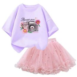 Clothing Sets Fashion girl clothing set 2024 summer baby girl flower camera short sleeved T-shirt+fluffy tight fitting clothes 2-piece clothing set party setL2405