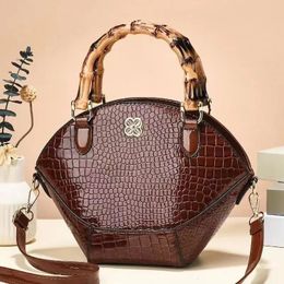 Pattern Creative Shell Shaped Shoulder Bags High Quality Retro Bamboo Joint Handle Handbag Women Office Crossbody Bag 240430