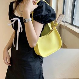 Shoulder Bags 2024 Retro Female Fashion Baguette Underarm Single With Wide Strap For Women Spring Summer Solid