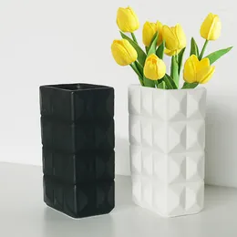 Vases Nordic Ceramic Black And White Vase Ins Style Creative Flower Arrangement Decoration Simple High-level European Light Luxury
