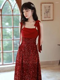 Party Dresses Burgundy Spaghetti Strap Evening Dress Retro Sleeveless Sequins Wedding Toast 2024 Simple Slim Gowns