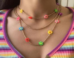 Chokers Multilayer Handmade Rice Beads Flower Short Collar Necklace For Women Fashion Bohemian Colourful Daisy Choker Beach Gift6194915