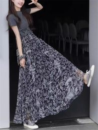 Early spring wear a complete set of small fragrant style early spring Korean style wear to reduce age and make it fashionable and colorful dress suit for women