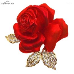 Brooches Temperament Red Rose Brooch High-end Suit Accessories Pins For Women Clothing Fashionable Exquisite Design