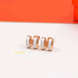 Mini Popular H Shape Earrings, Designer Jewelry Stud Earrings, Women's Fashion Stud Earrings Luxury Style High Quality H Letter Earrings Gift Box Optional Purch 916