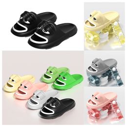 2024 Designer Ugly and Cute Funny Frog Slippers sandals Wearing Summer Thick Sole and High EVA Anti slip Beach Shoes